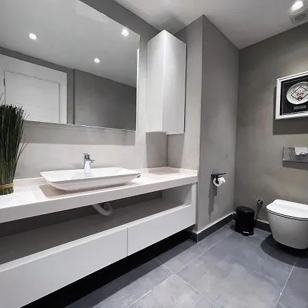Апартаменты Next To The Metro Station 13th Floor Luxury Loft In Niluefer Бурса