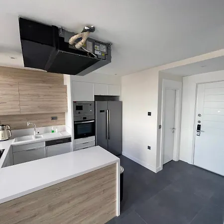 Next To The Metro Station 13th Floor Luxury Loft In Niluefer *